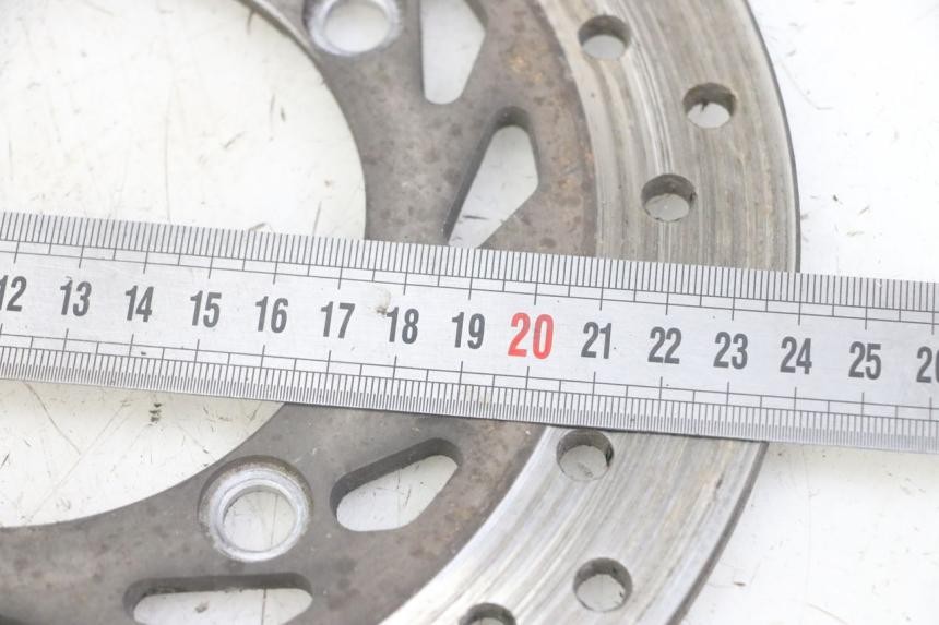 photo de DISCO FRENO POSTERIORE HONDA FORZA ABS 300 (2013 - 2017) - Zoom sullo stato d'uso