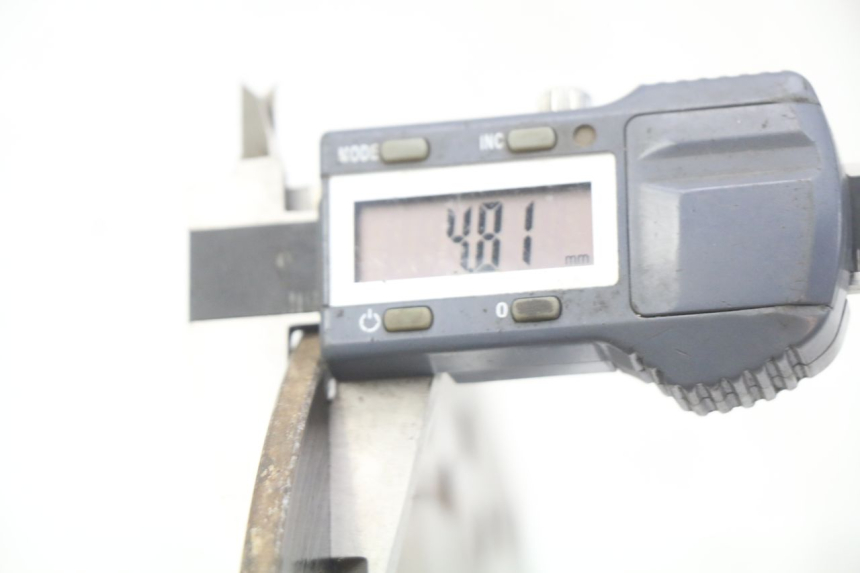 photo de DISCO FRENO POSTERIORE HONDA FORZA 125 (2015 - 2016) - Zoom sullo stato d'uso