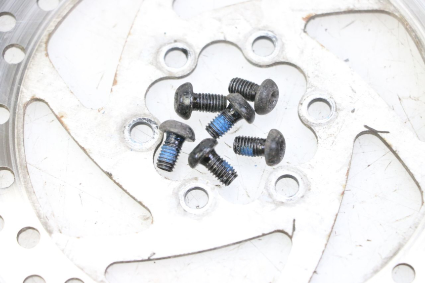 photo de DISCO FRENO POSTERIORE HITWAY H5 1 - Dettagli dei punti di fissaggio