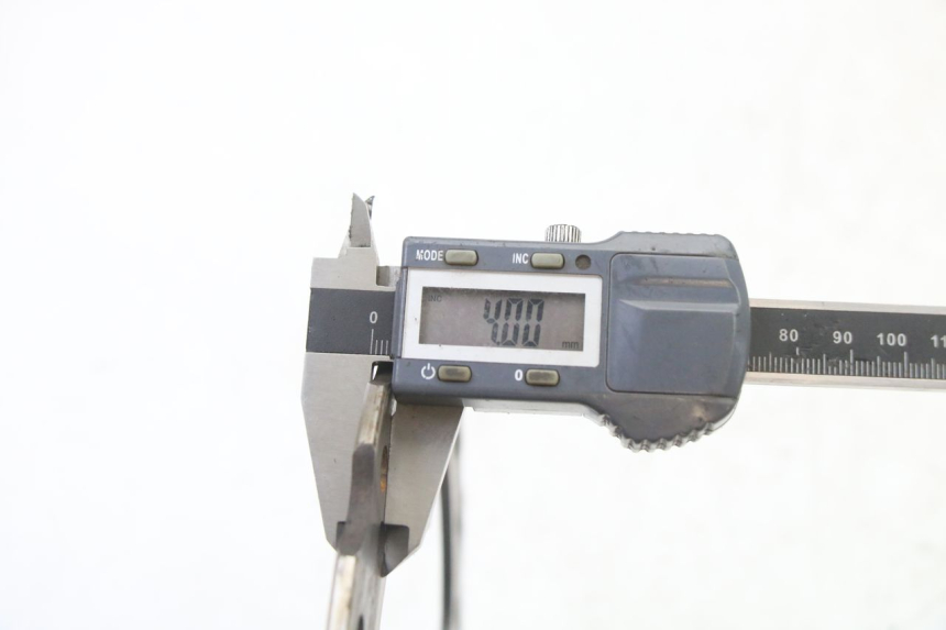 photo de DISCO FRENO POSTERIORE KAWASAKI KX F KXF 450 (2009 - 2011) - Dettagli dei punti di fissaggio