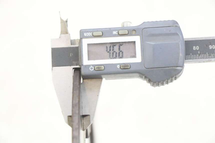 photo de DISCO FRENO POSTERIORE PIAGGIO MP3 LT 400 (2007 - 2012) - Altra angolazione