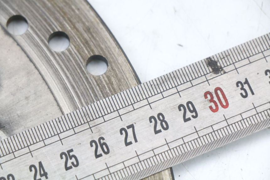 photo de DISCO FRENO POSTERIORE MOTO GUZZI NORGE 8V GT 1200 (2011 - 2016) - Zoom sullo stato d'uso