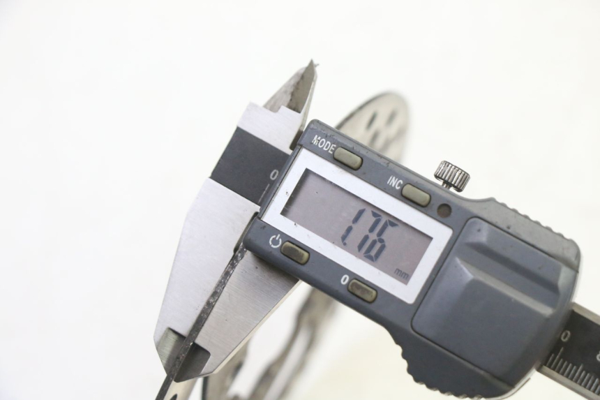 photo de DISCO FRENO POSTERIORE HERO S10 1 - Primo piano tecnico