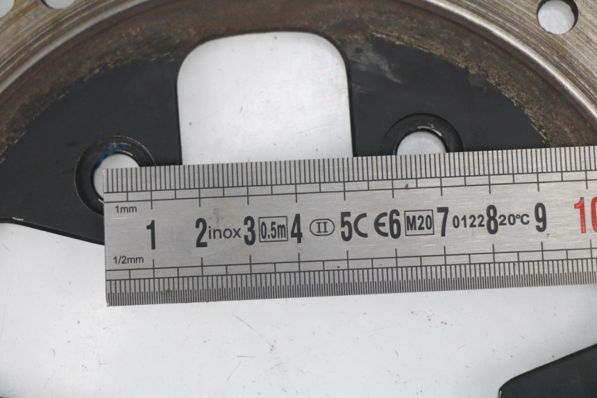 photo de DISCO FRENO POSTERIORE SUZUKI SV S 650 (1999 - 2002) - Zoom sullo stato d'uso