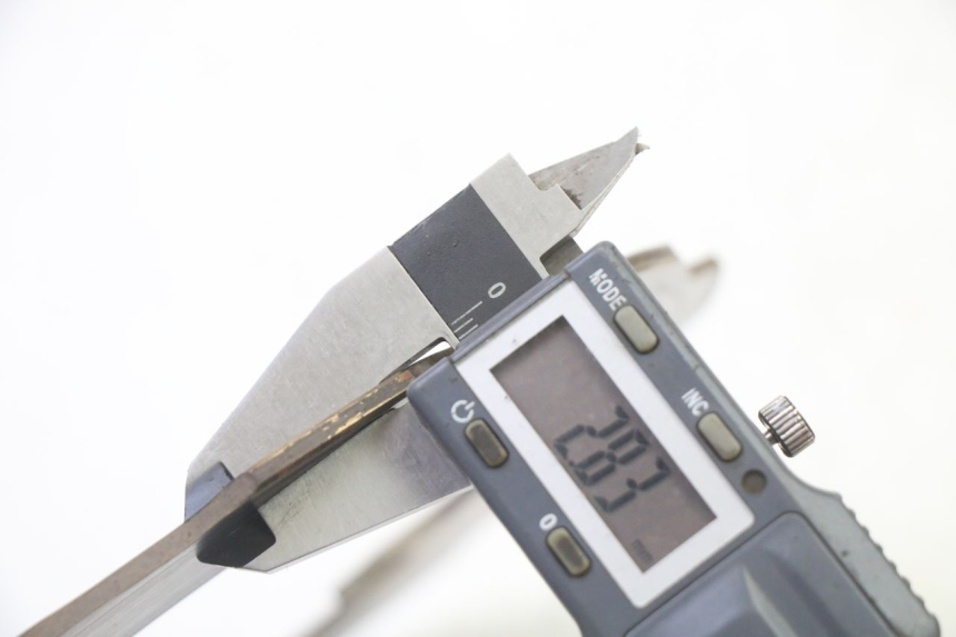 photo de DISCO FRENO POSTERIORE YAMAHA YZ 85 (2022 - 2025) - Stato della superficie e materiale