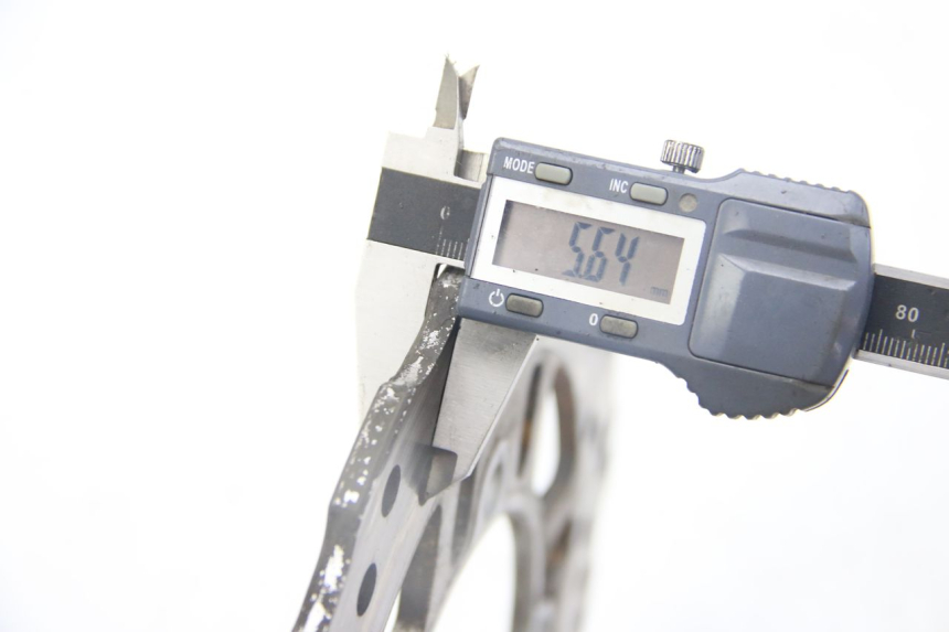 photo de DISCO FRENO POSTERIORE KAWASAKI Z ABS 1000 (2014 - 2020) - Zoom sullo stato d'uso