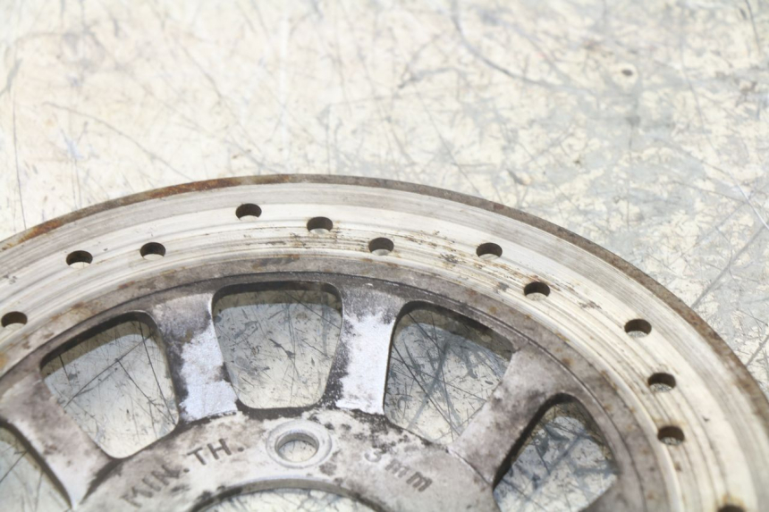 photo de DISCO FRENO ANTERIORE JONWAY AZTRAL 125 (2008 - 2017) - Primo piano tecnico