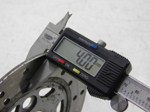 photo de DISCO FRENO ANTERIORE BHM REVENGER 50 (2009 - 2015) - Zoom sullo stato d'uso