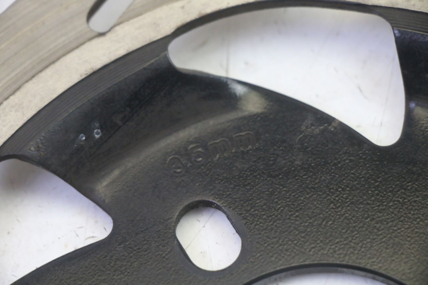 photo de DISCO FRENO ANTERIORE SYM CROX 4T 50 (2016 - 2023) - Primo piano tecnico