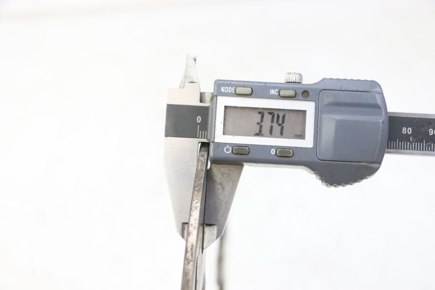 photo de DISCO FRENO ANTERIORE APRILIA ETX 125 (1998 - 2002) - Zoom sullo stato d'uso