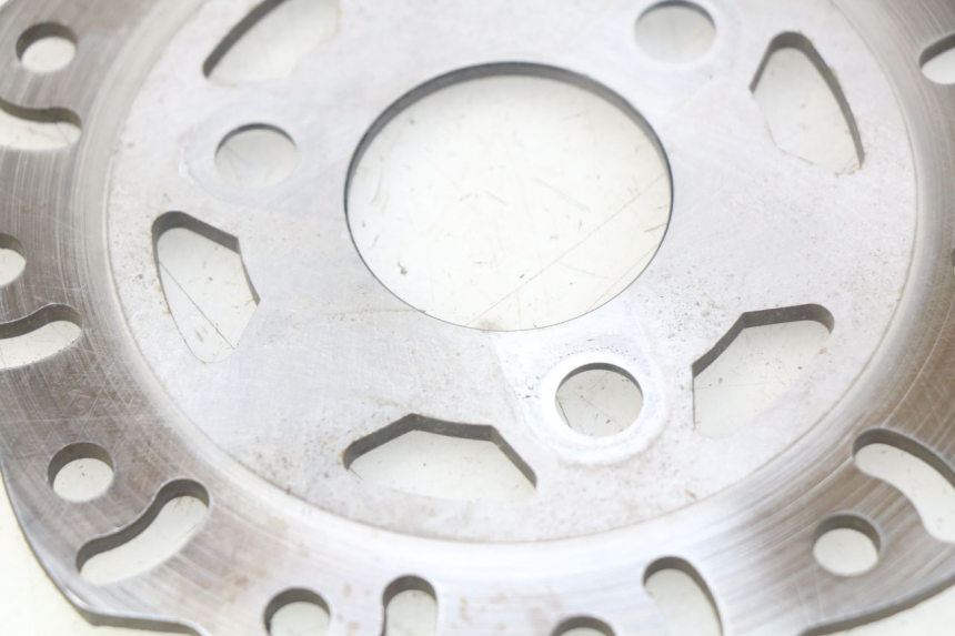 photo de DISCO FRENO ANTERIORE JM MOTORS EVOLIS 4T 50 (2018 - 2022) - Primo piano tecnico