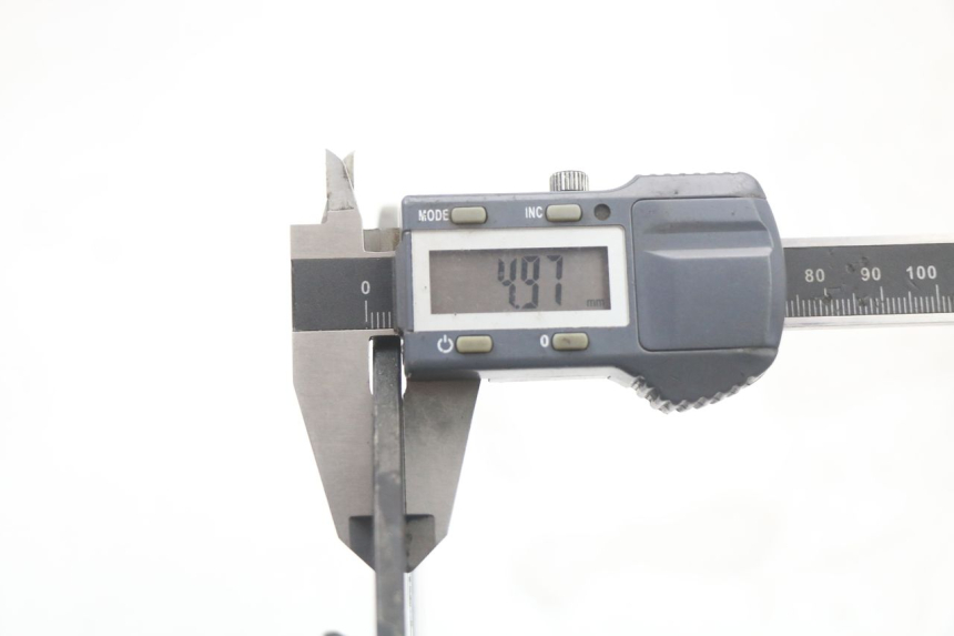 photo de DISCO FRENO ANTERIORE HARLEY DAVIDSON SPORTSTER XL CUSTOM 883 (1999 - 2006) - Primo piano tecnico