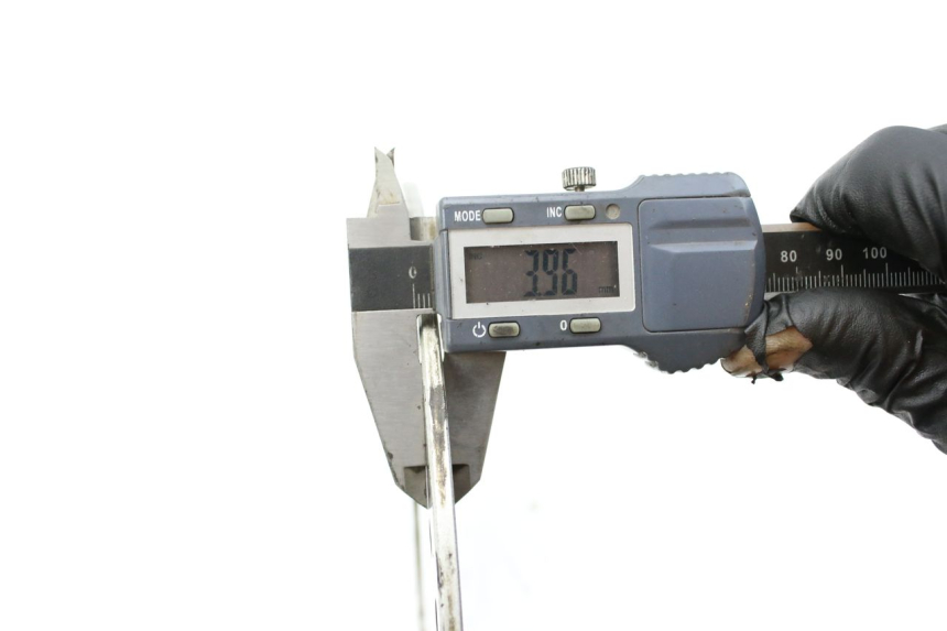 photo de DISCO FRENO ANTERIORE SYM HUSKY 125 (1999 - 2005) - Altra angolazione