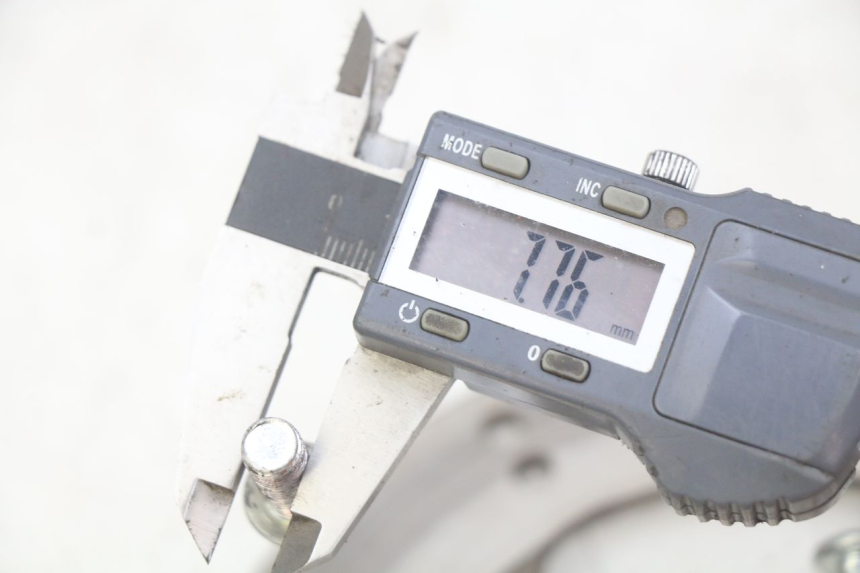 photo de DISCO FRENO ANTERIORE PEUGEOT KISBEE 2T 50 (2010 - 2017) - Zoom sullo stato d'uso