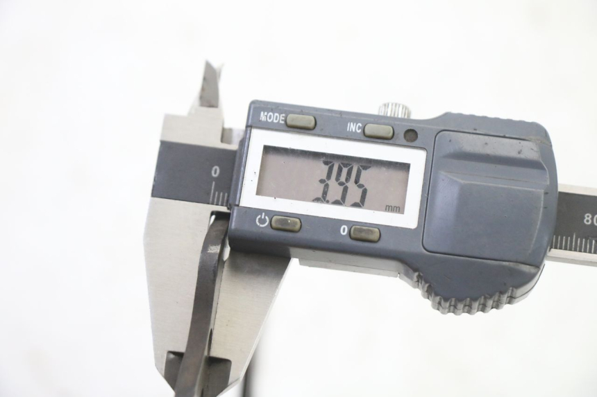 photo de DISCO FRENO ANTERIORE PEUGEOT KISBEE 2T 50 (2010 - 2017) - Primo piano tecnico