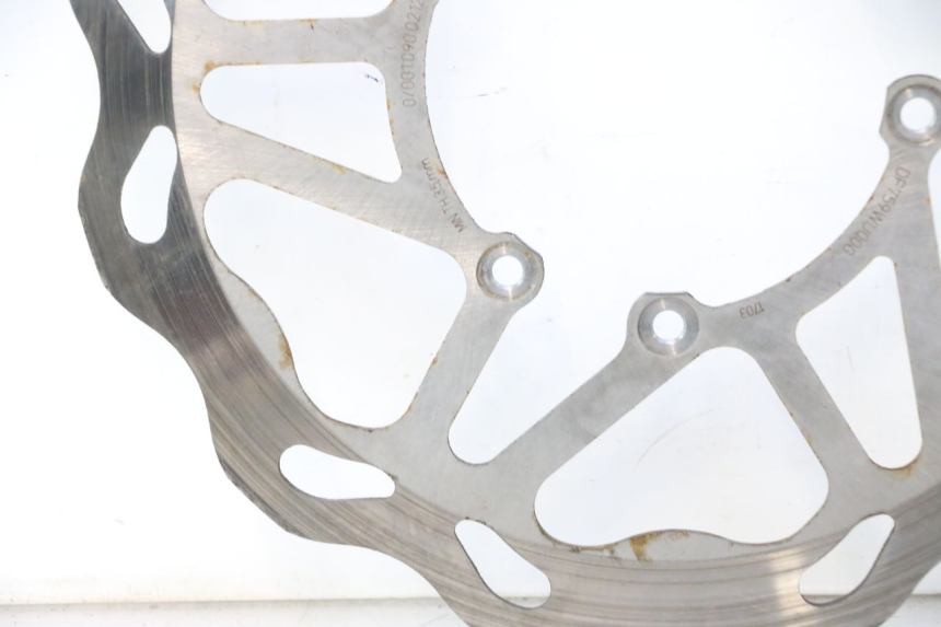 photo de DISCO FRENO ANTERIORE RIEJU MRT PRO SUPERMOTARD 50 (2007 - 2018) - Zoom sullo stato d'uso