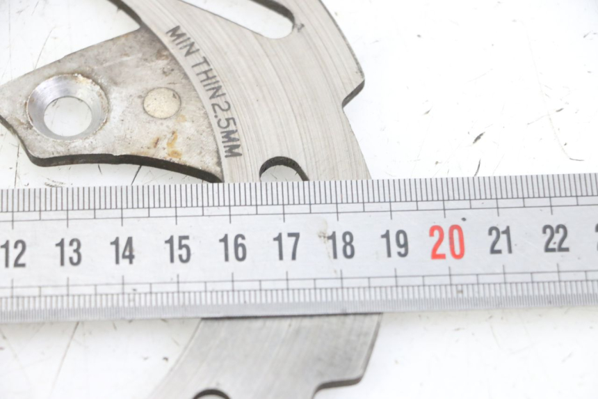 photo de DISCO FRENO ANTERIORE PEUGEOT TKR TREKKER FURIOUS 50 (2005 - 2014) - Zoom sullo stato d'uso