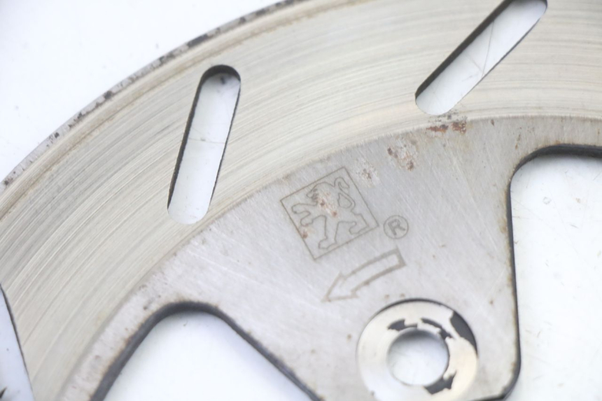 photo de DISCO FRENO ANTERIORE PEUGEOT VIVACITY 125 (2010 - 2017) - Primo piano tecnico