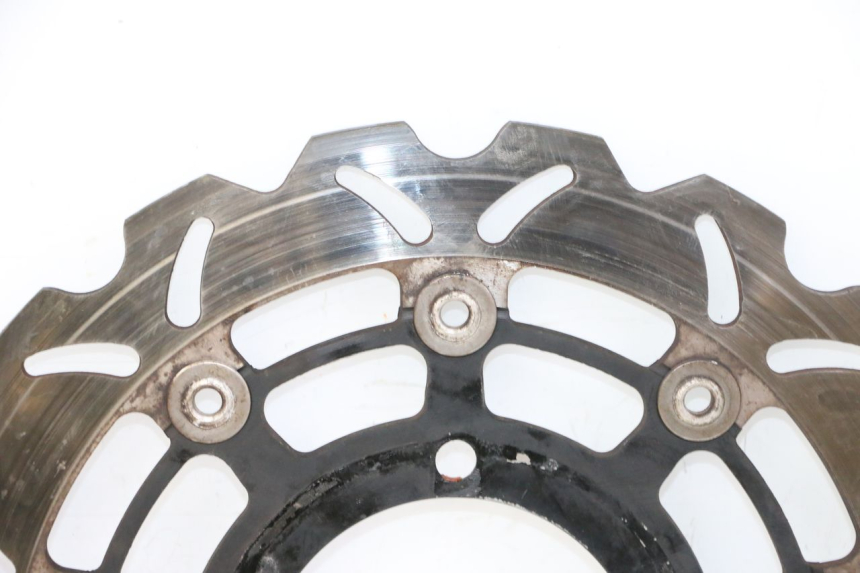 photo de DISCO FRENO ANTERIORE MAG POWER R-STREET 50 (2016 - 2025) - Dettagli dei punti di fissaggio