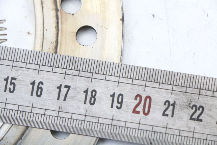 photo de DISCO FRENO ANTERIORE EUROCKA R8 4T 50 (2013 - 2022) - Zoom sullo stato d'uso