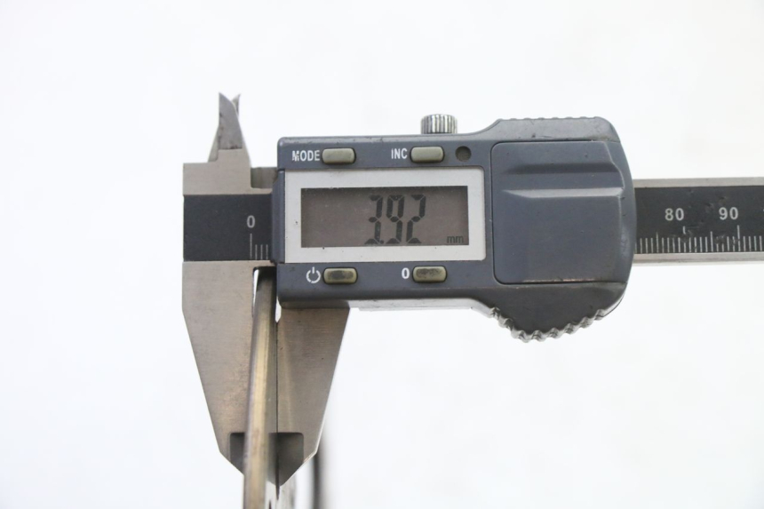 photo de DISCO FRENANTE ANTERIORE GILERA RUNNER SL 50 (2006 - 2009) - Primo piano tecnico