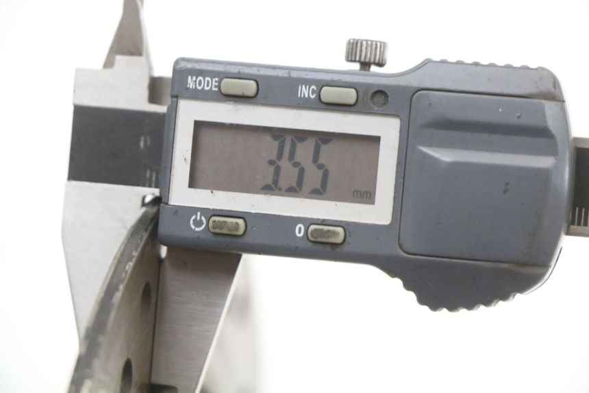 photo de DISCO FRENO ANTERIORE APRILIA SR CARB LC 2T 50 (2004 - 2012) - Primo piano tecnico