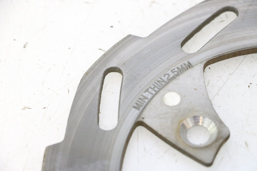 photo de DISCO FRENO ANTERIORE PEUGEOT TKR TREKKER FURIOUS 50 (2005 - 2014) - Dettagli dei punti di fissaggio