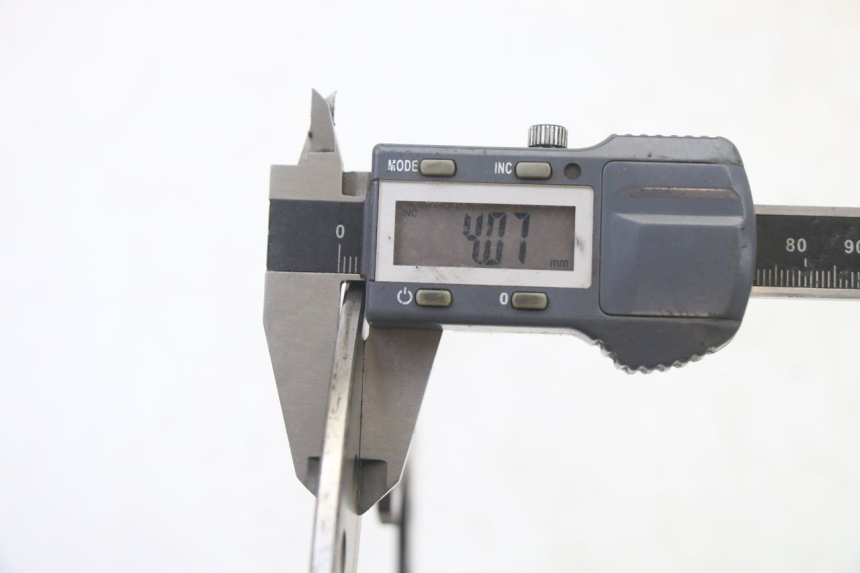 photo de DISCO FRENO ANTERIORE YAMAHA WHY 50 (1998 - 2000) - Primo piano tecnico