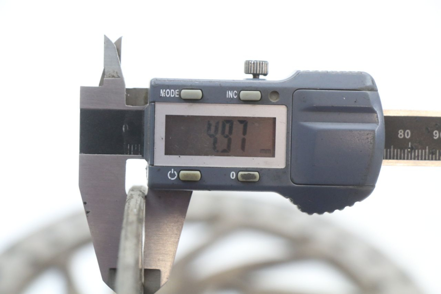 photo de DISCO FRENO ANTERIORE PIAGGIO X10 125 (2012 - 2017) - Dettagli dei punti di fissaggio