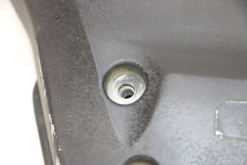 photo de SCHIENALINO DAELIM S1 125 (2007 - 2016) - Stato della superficie e materiale