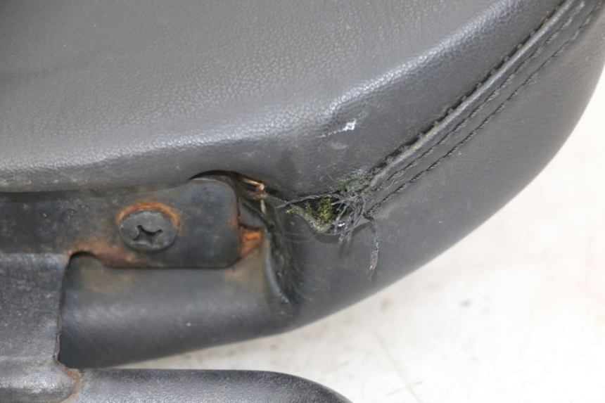 photo de SCHIENALINO SUZUKI BURGMAN 125 (2018 - 2021) - Zoom sullo stato d'uso