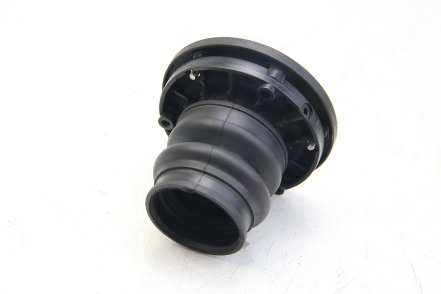 photo de TUBO DEL CARBURANTE PIAGGIO BEVERLY 125 (2010 - 2015) - Zoom sullo stato d'uso