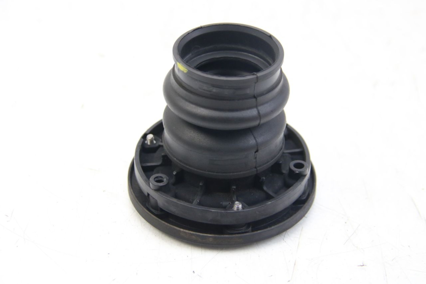 photo de TUBO DEL CARBURANTE PIAGGIO BEVERLY 125 (2010 - 2015) - Altra angolazione