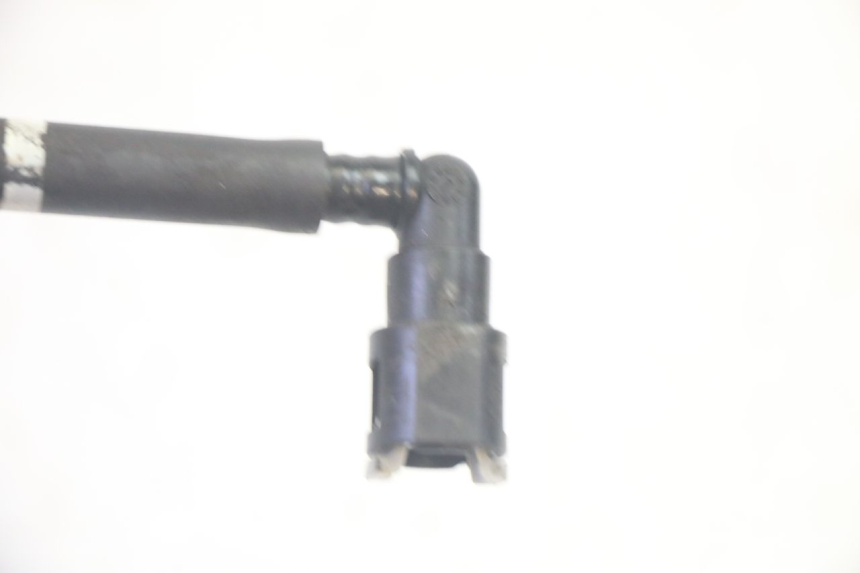 photo de TUBO INIETTORE SUZUKI BURGMAN EXECUTIVE ABS 650 (2006 - 2012) - Zoom sullo stato d'uso