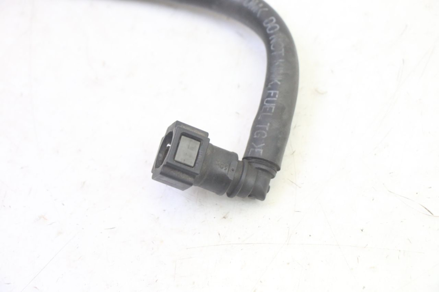 photo de TUBO INIETTORE YAMAHA FZ6 N FAZER 600 (2004 - 2006) - Primo piano tecnico