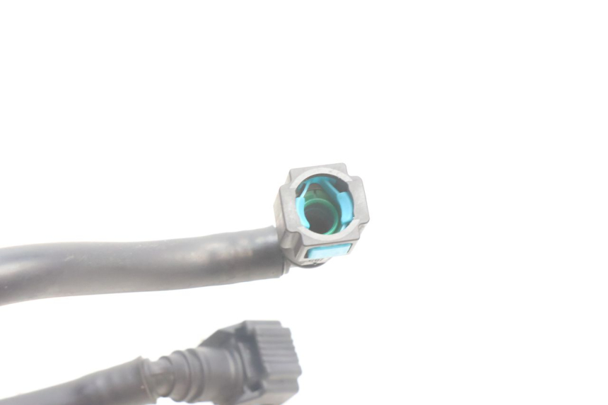 photo de TUBO INIETTORE YAMAHA FZ8 800 (2010 - 2016) - Zoom sullo stato d'uso