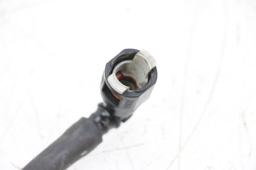 photo de TUBO INIETTORE SUZUKI GSXR GSX-R 1000 (2003 - 2004) - Altra angolazione