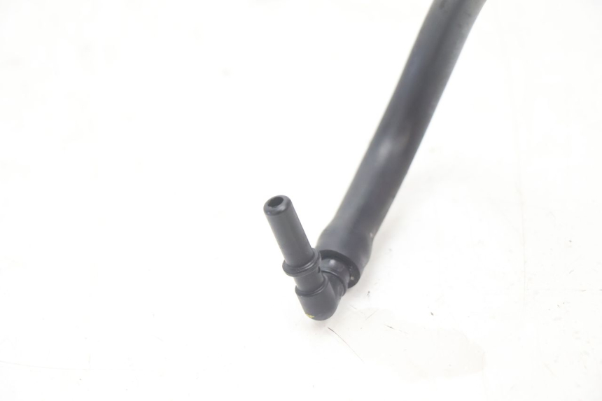 photo de TUBO INIETTORE PIAGGIO MP3 LT 300 (2010 - 2016) - Primo piano tecnico
