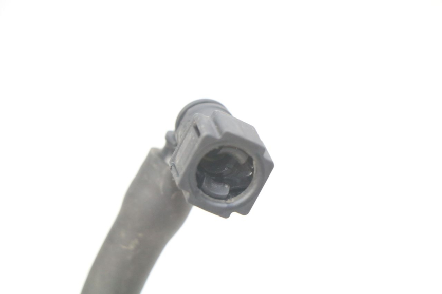 photo de TUBO INIETTORE PIAGGIO VESPA GTS IGET ABS 125 (2017 - 2023) - Zoom sullo stato d'uso