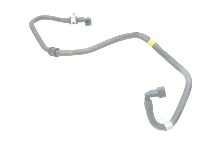 photo de TUBO INIETTORE PIAGGIO VESPA GTS IGET ABS 125 (2017 - 2023) - Altra angolazione