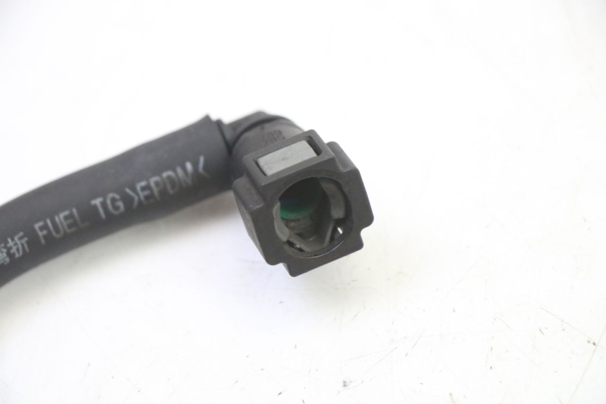 photo de TUBO INIETTORE YAMAHA XJ6 ABS 600 (2008 - 2016) - Dettaglio del componente