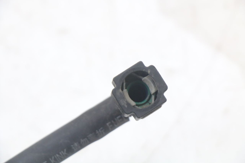 photo de TUBO INIETTORE YAMAHA FJR ABS 1300 (2006 - 2012) - Altra angolazione