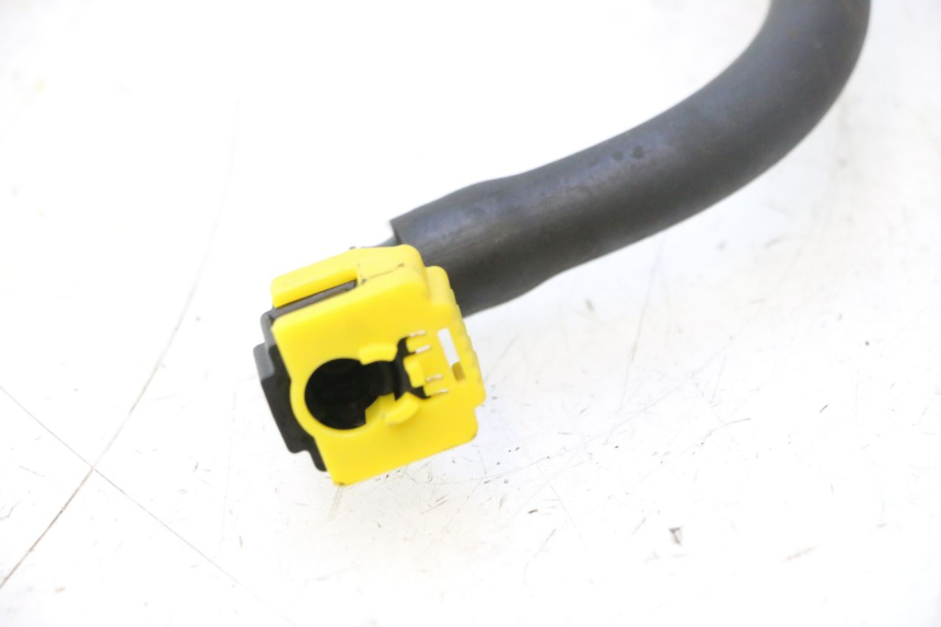 photo de TUBO INIETTORE PIAGGIO ZIP IGET 4T 50 (2021 - 2023) - Dettagli dei punti di fissaggio