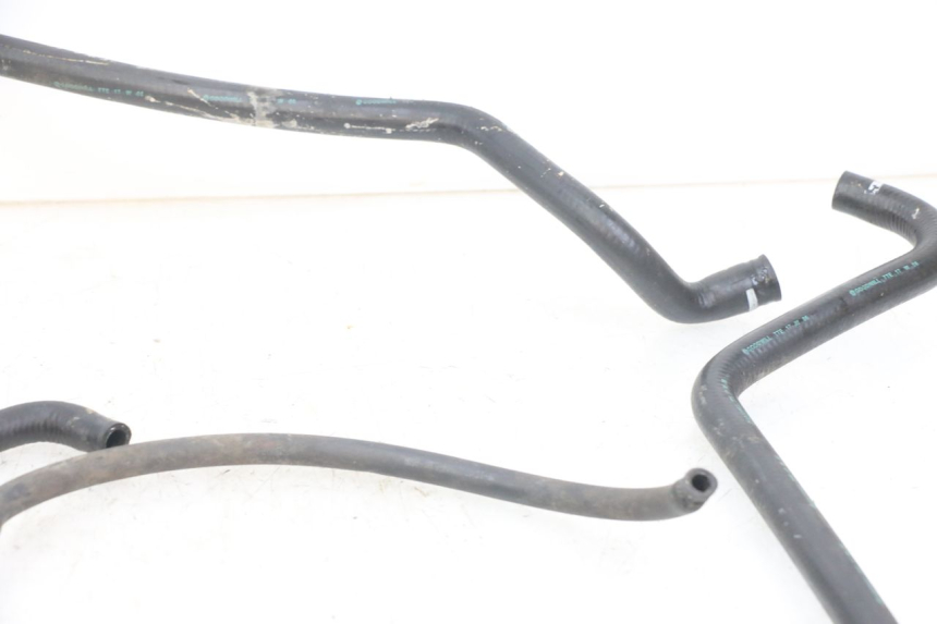 photo de TUBO DEL RADIATORE YAMAHA AEROX 2T 50 (2013 - 2017) - Zoom sullo stato d'uso