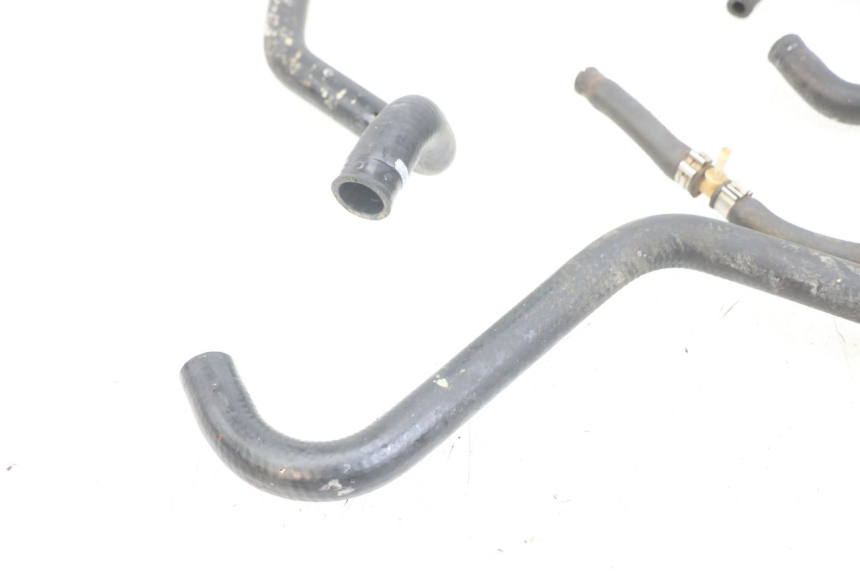 photo de TUBO DEL RADIATORE YAMAHA AEROX 2T 50 (2013 - 2017) - Vista d'insieme del prodotto