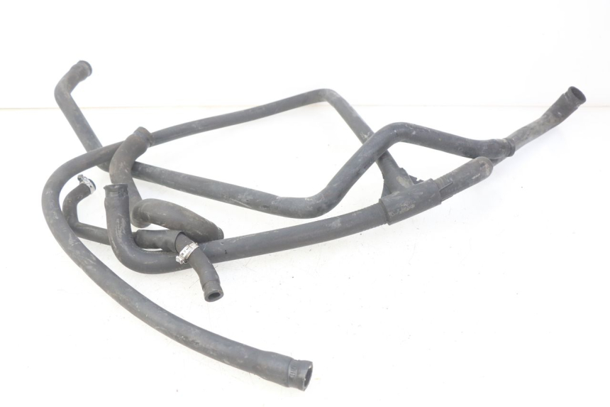 photo de TUBO DEL RADIATORE APRILIA ATLANTIC 500 (2002 - 2003) - Zoom sullo stato d'uso