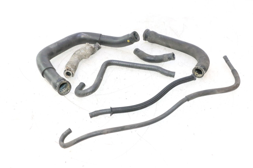 photo de Tubo del radiatore SUZUKI BURGMAN EXECUTIVE ABS 650 (2006 - 2012) - Vista principale