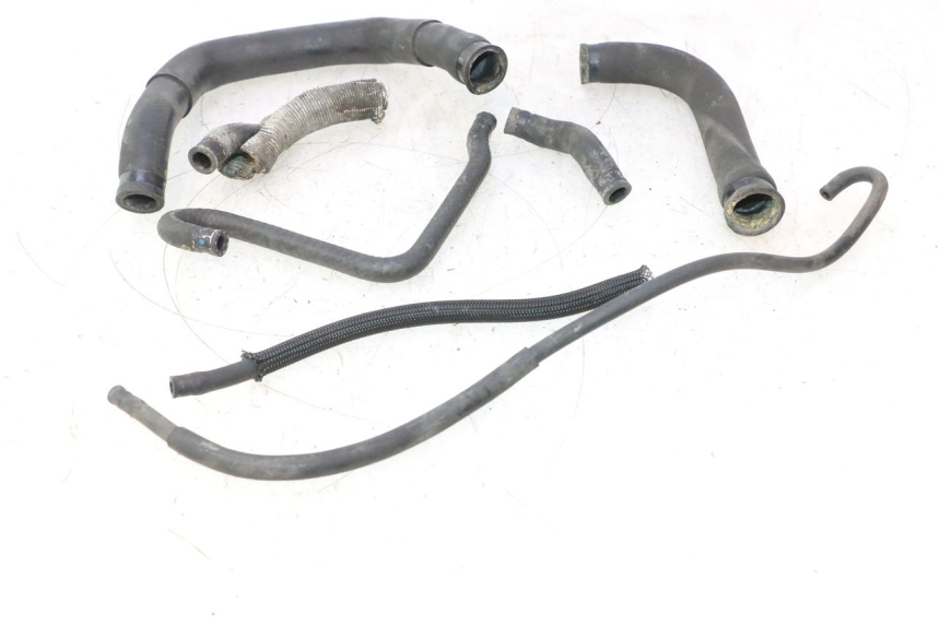 photo de Tubo del radiatore SUZUKI BURGMAN EXECUTIVE ABS 650 (2006 - 2012) - Dettaglio del componente