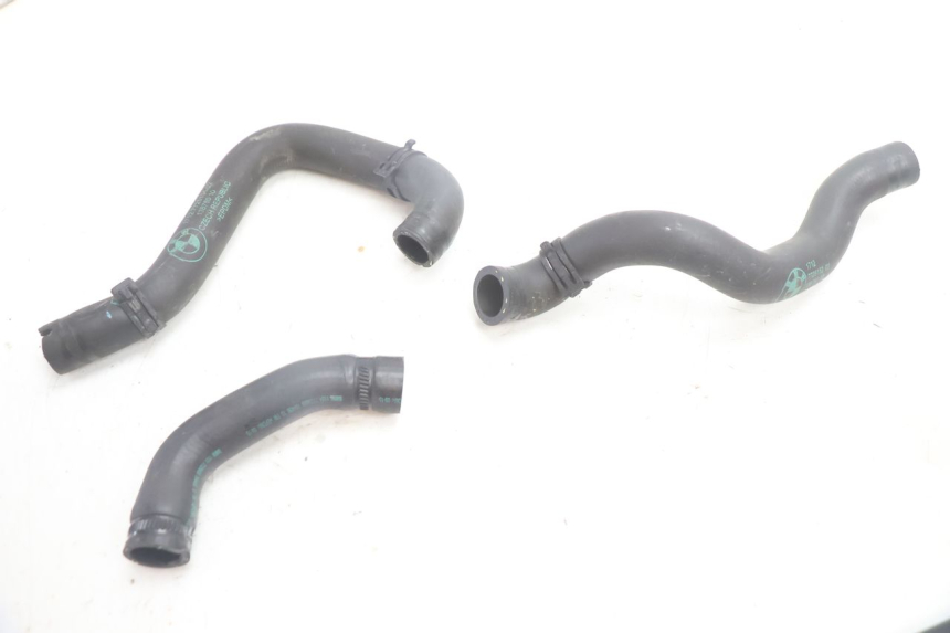 photo de Tubo del radiatore BMW C SPORT 650 (2015 - 2021) - Zoom sullo stato d'uso