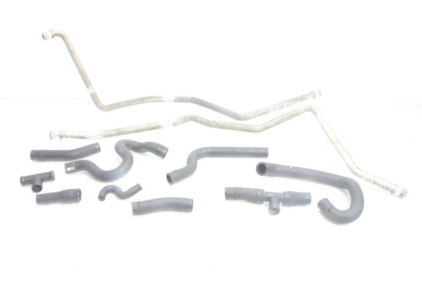 photo de TUBO DEL RADIATORE BMW C1 125 (2000 - 2003) - Vista principale